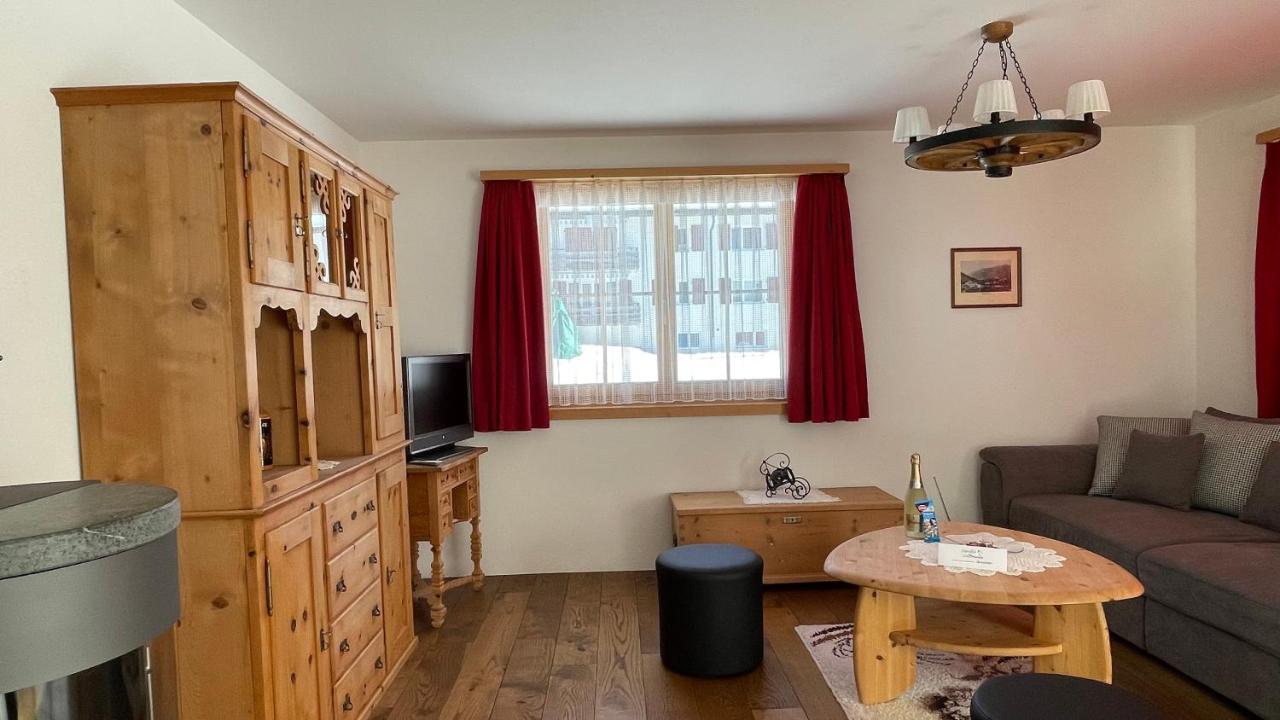 Ferienwohnung Mit Idyllischer Aussicht 克洛斯特斯 外观 照片