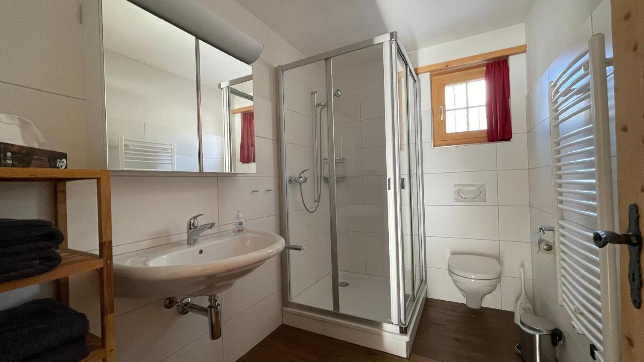 Ferienwohnung Mit Idyllischer Aussicht 克洛斯特斯 外观 照片