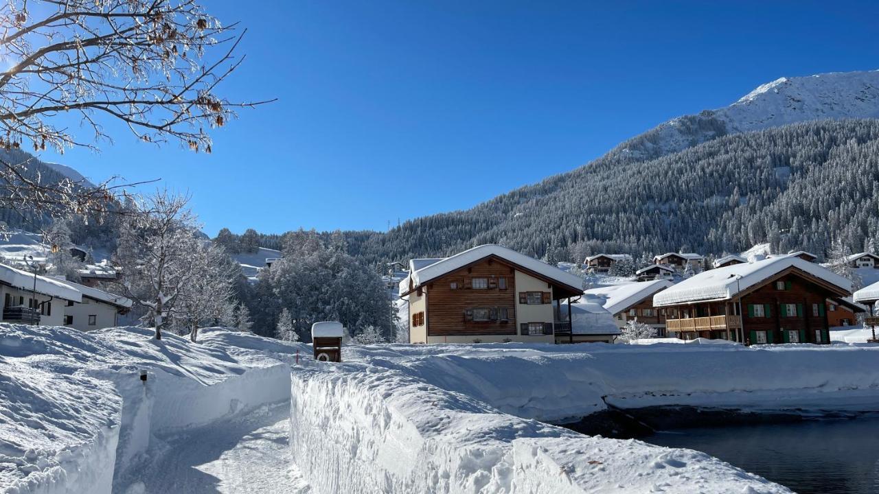 Ferienwohnung Mit Idyllischer Aussicht 克洛斯特斯 外观 照片