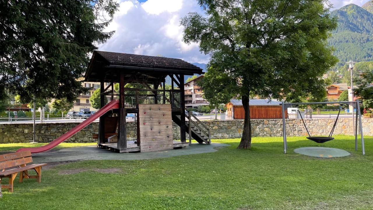 Ferienwohnung Mit Idyllischer Aussicht 克洛斯特斯 外观 照片