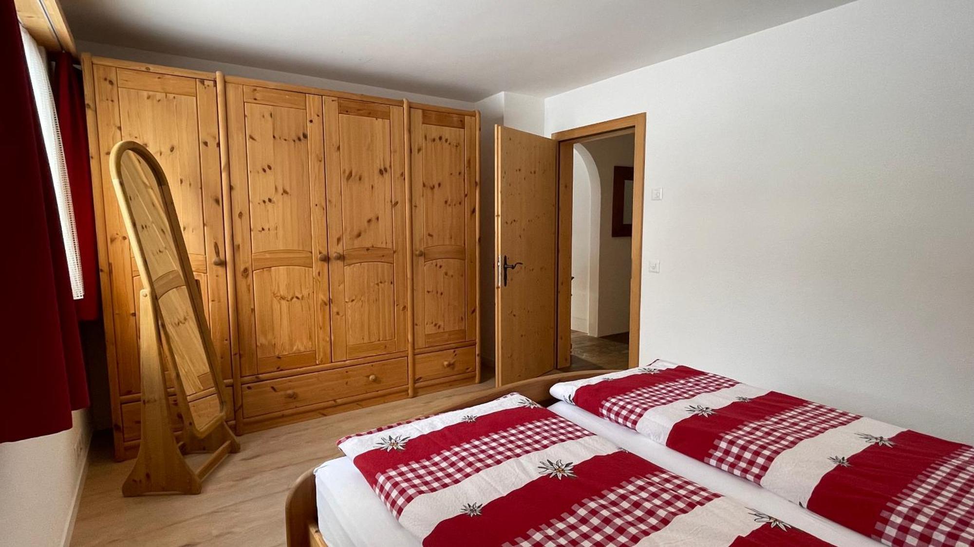 Ferienwohnung Mit Idyllischer Aussicht 克洛斯特斯 外观 照片