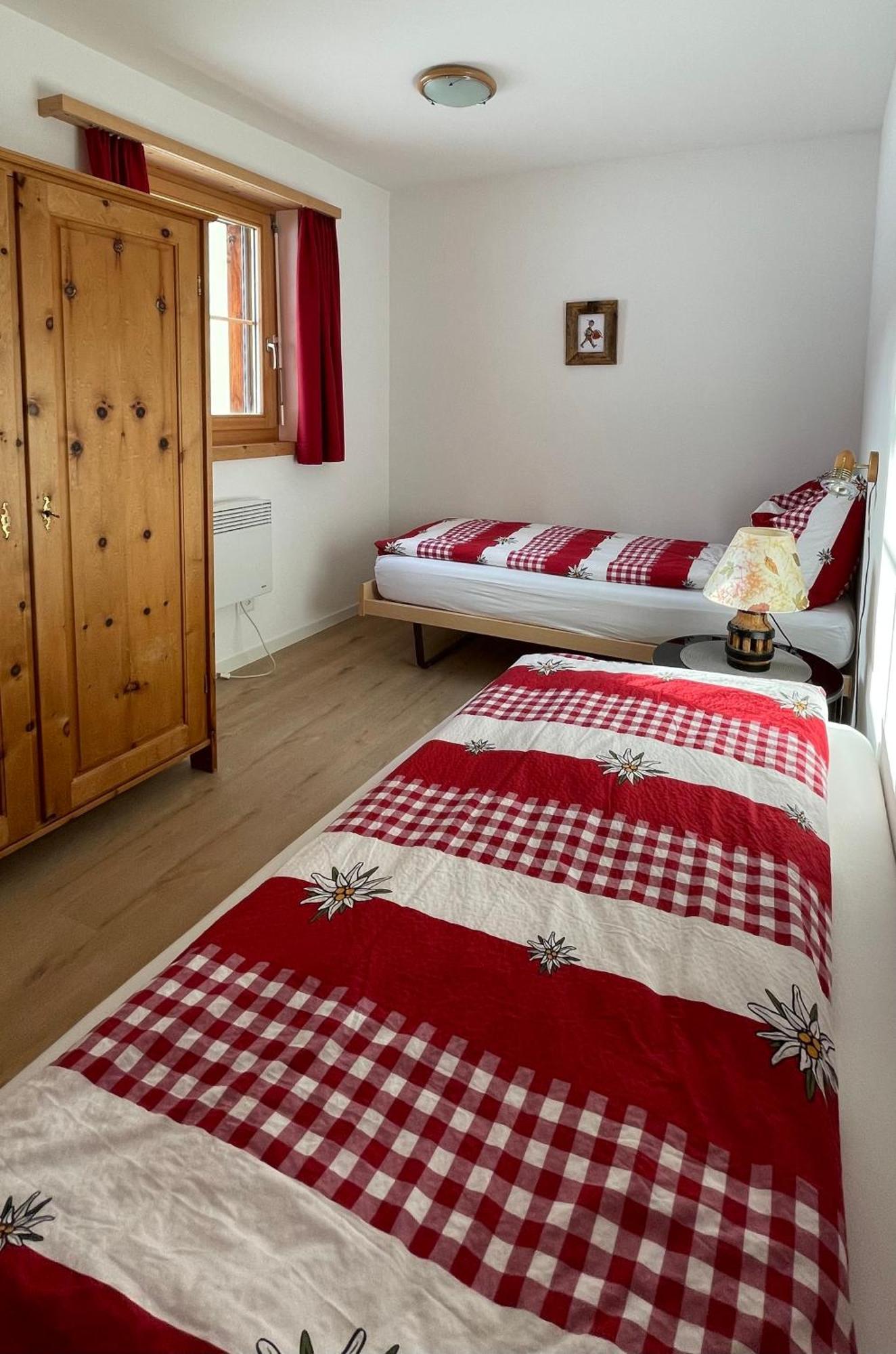 Ferienwohnung Mit Idyllischer Aussicht 克洛斯特斯 外观 照片
